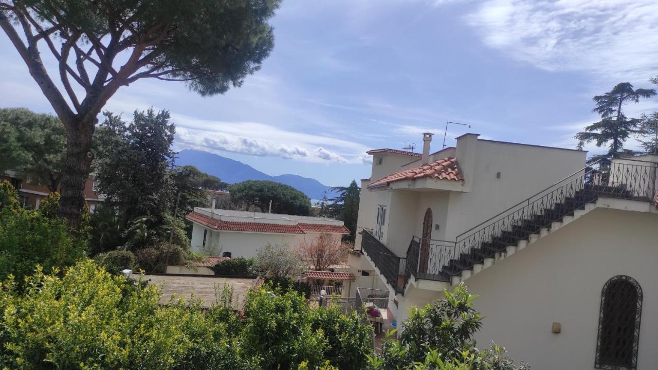 Ferienwohnung Sakura House Near Vesuvius, Herculaneum And Pompeii Free Parking Torre del Greco Exterior foto